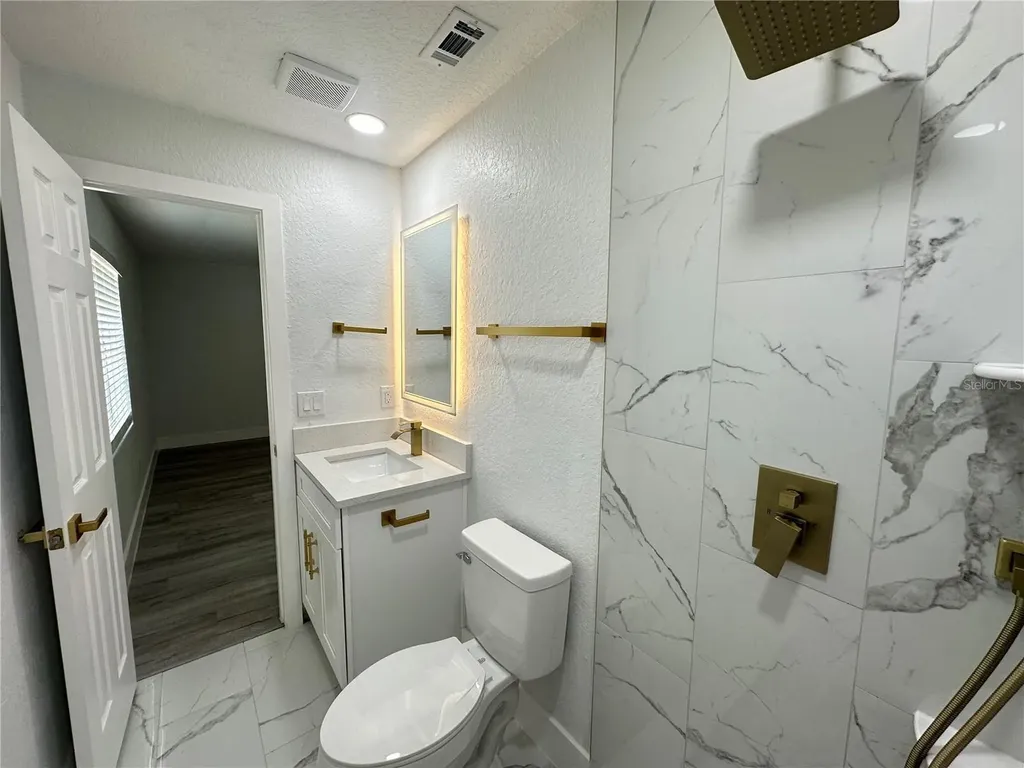 804 S Parsons Avenue Seffner FL 33584