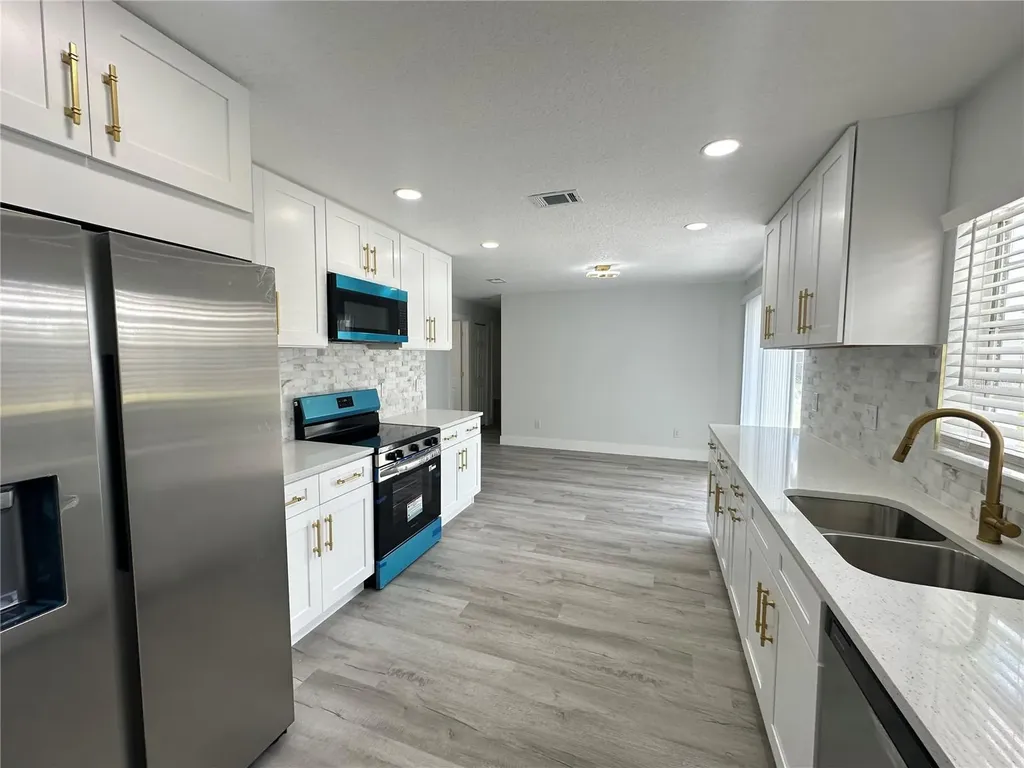 804 S Parsons Avenue Seffner FL 33584