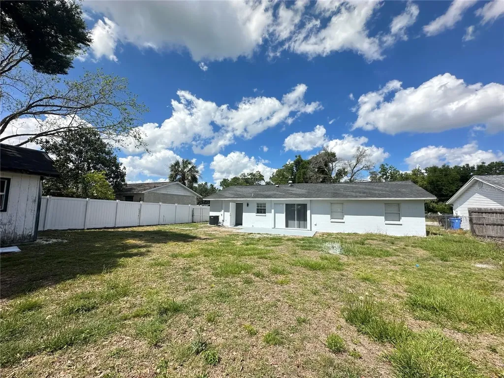 804 S Parsons Avenue Seffner FL 33584