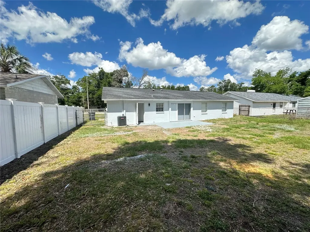 804 S Parsons Avenue Seffner FL 33584