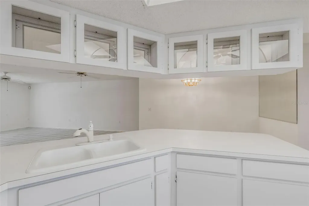 528 W Venice Avenue Venice FL 34285