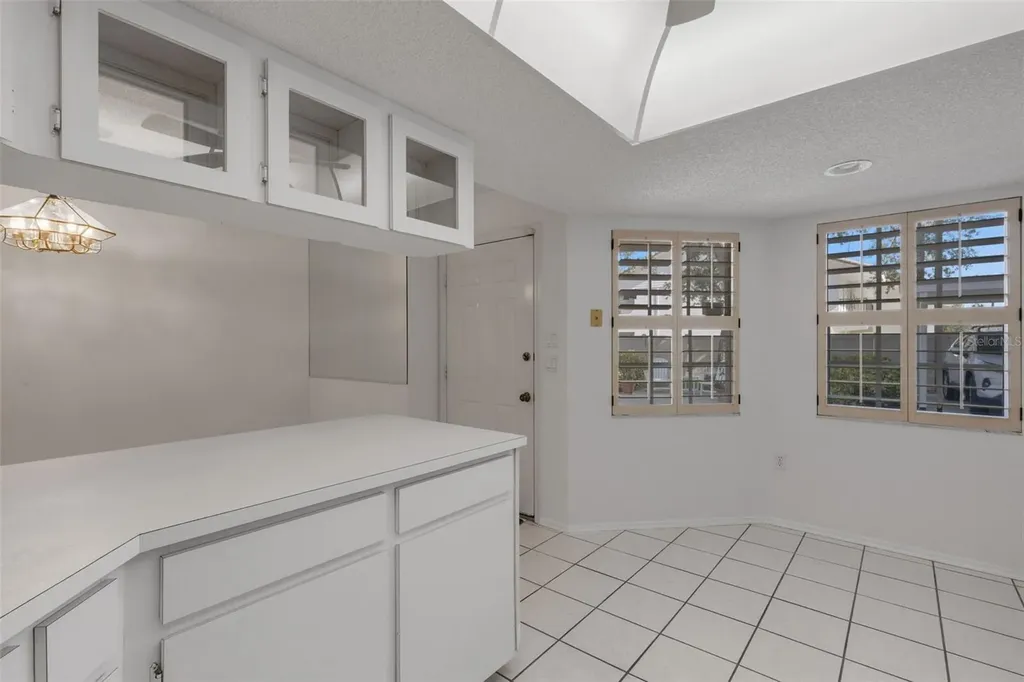 528 W Venice Avenue Venice FL 34285