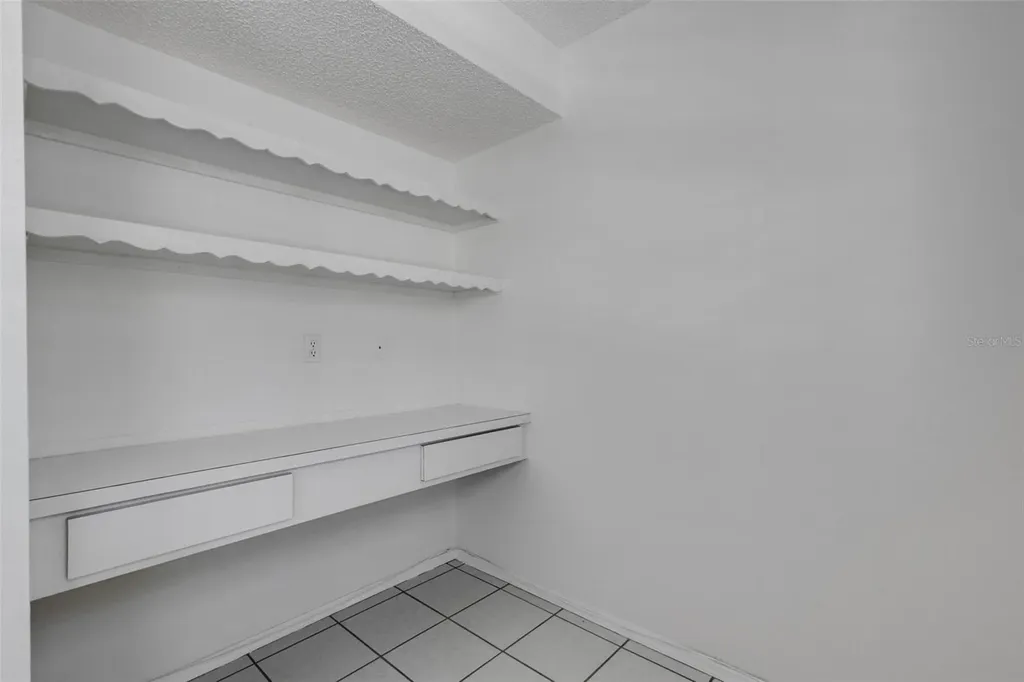 528 W Venice Avenue Venice FL 34285