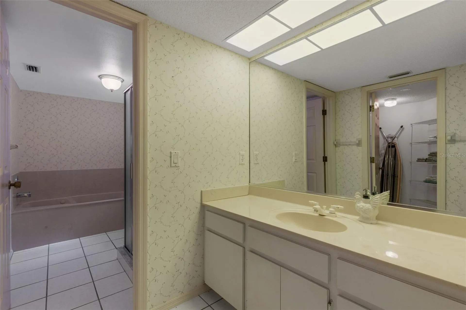 528 W Venice Avenue Venice FL 34285