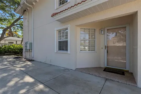 528 W Venice Avenue Venice FL 34285