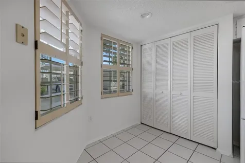 528 W Venice Avenue Venice FL 34285