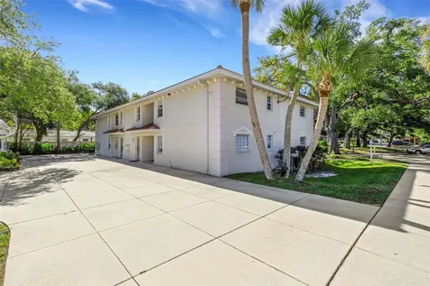 528 W Venice Avenue Venice FL 34285