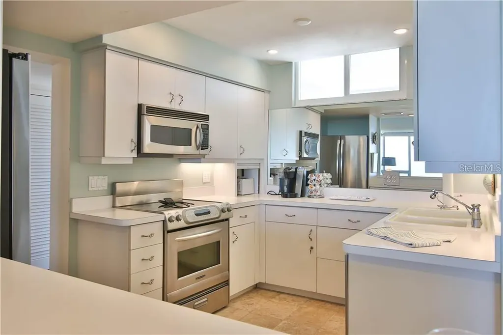 100 Sands Point Road Longboat Key FL 34228