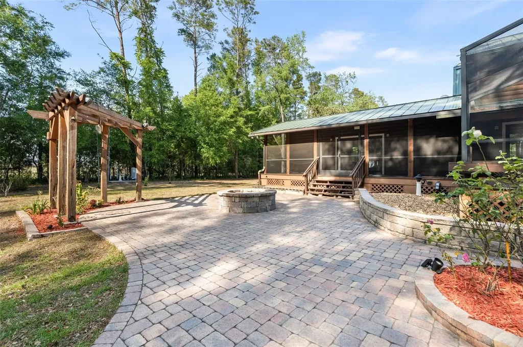 1114 SW 143rd Street Newberry FL 32669