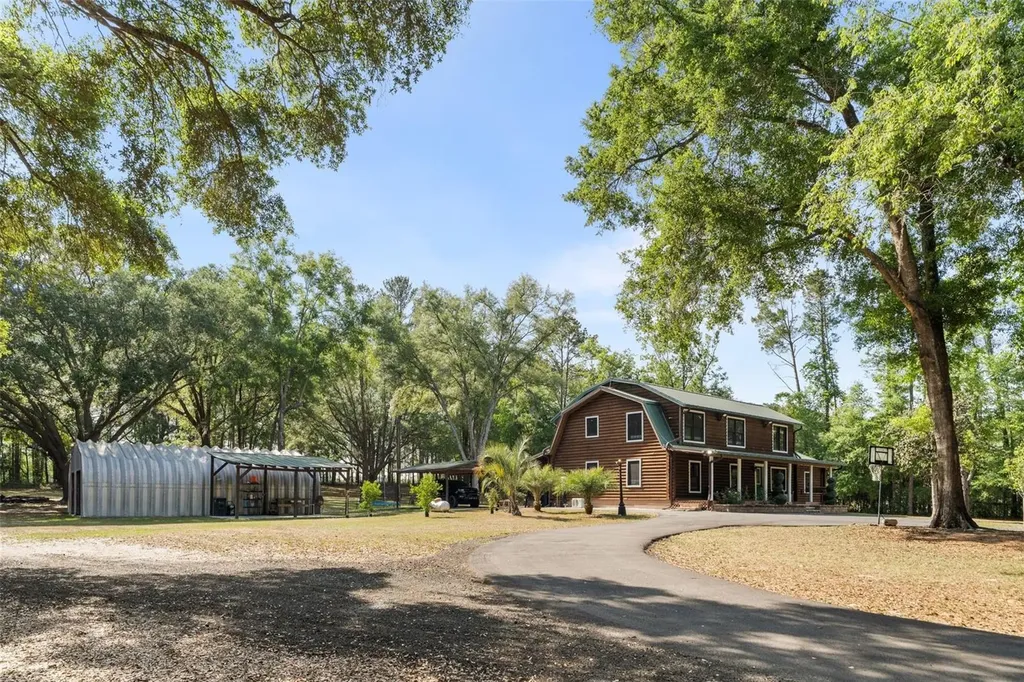 1114 SW 143rd Street Newberry FL 32669
