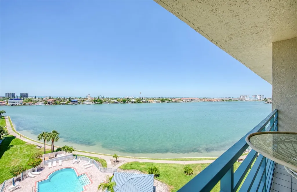 7974 Sailboat Key Boulevard S South Pasadena FL 33707