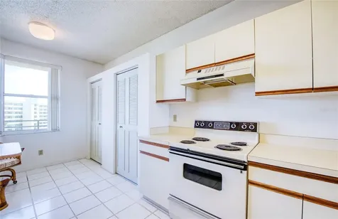 7974 Sailboat Key Boulevard S South Pasadena FL 33707
