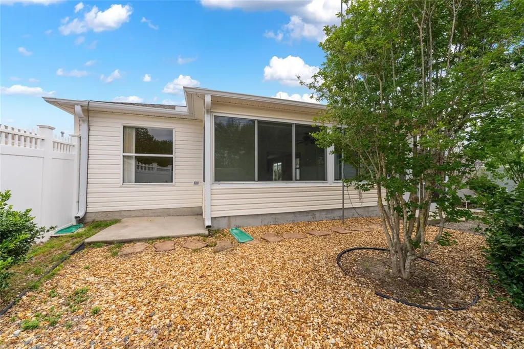 8932 SE 168th Sedgwick Place The Villages FL 32162
