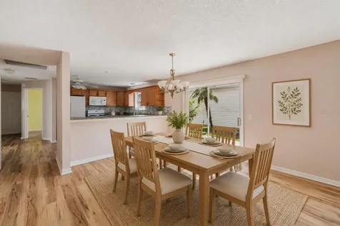 8932 SE 168th Sedgwick Place The Villages FL 32162