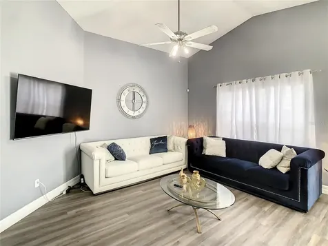 510 Castlemain Circle Davenport FL 33897