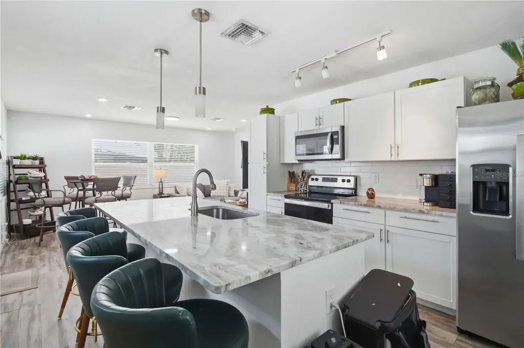 2565 Browning Street Sarasota FL 34237