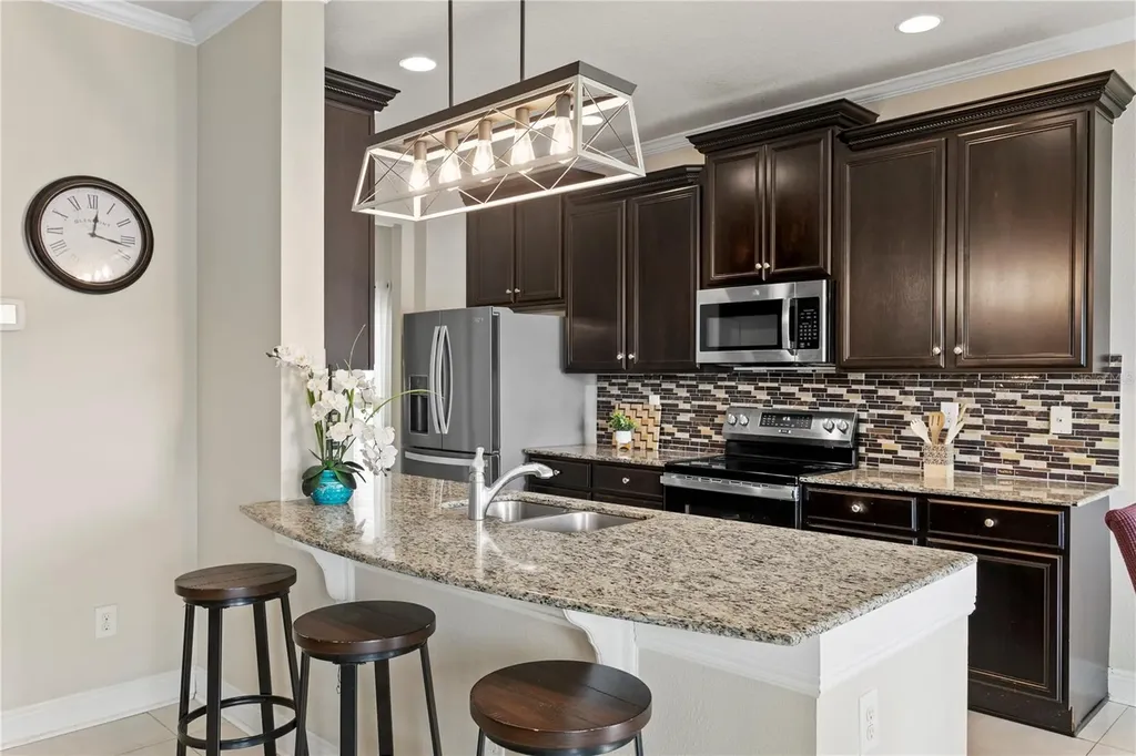 2837 Maple Brook Loop Lutz FL 33558