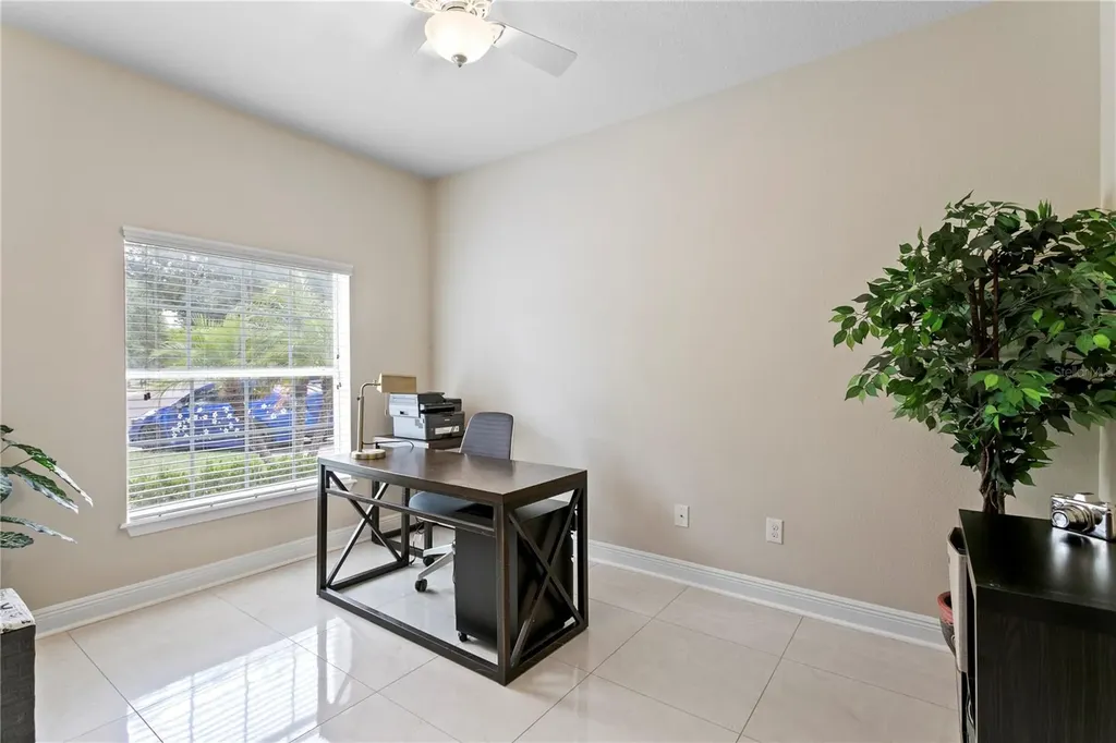 2837 Maple Brook Loop Lutz FL 33558