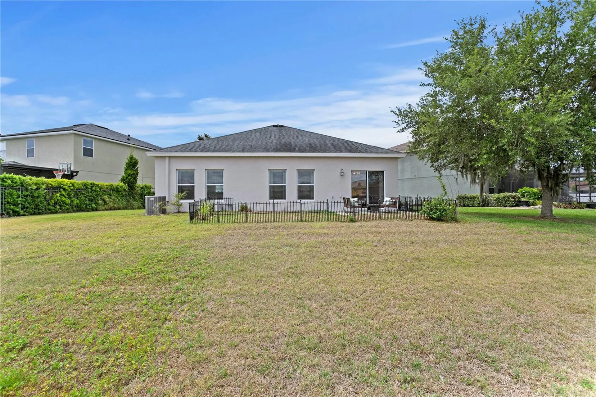 2837 Maple Brook Loop Lutz FL 33558