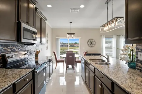 2837 Maple Brook Loop Lutz FL 33558