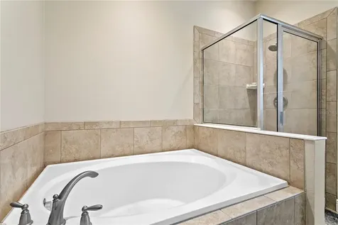 2837 Maple Brook Loop Lutz FL 33558