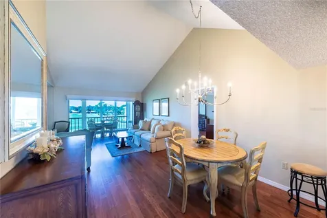 437 Cerromar Lane Venice FL 34293
