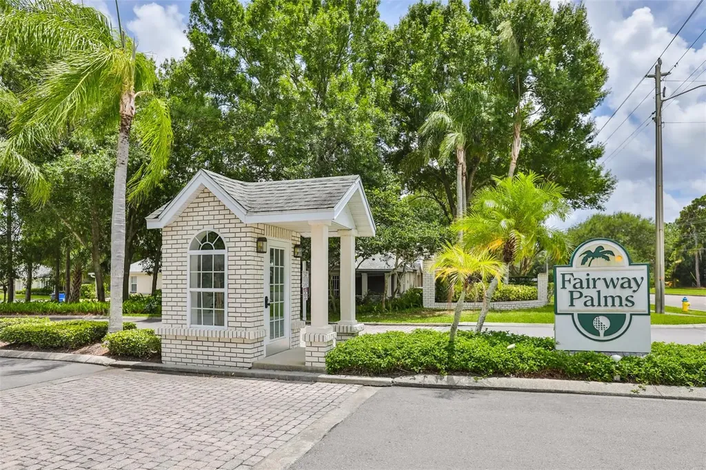 1115 Golfview Woods Drive Sun City Center FL 33573