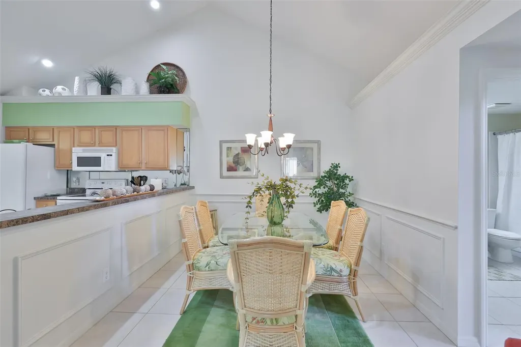 1115 Golfview Woods Drive Sun City Center FL 33573
