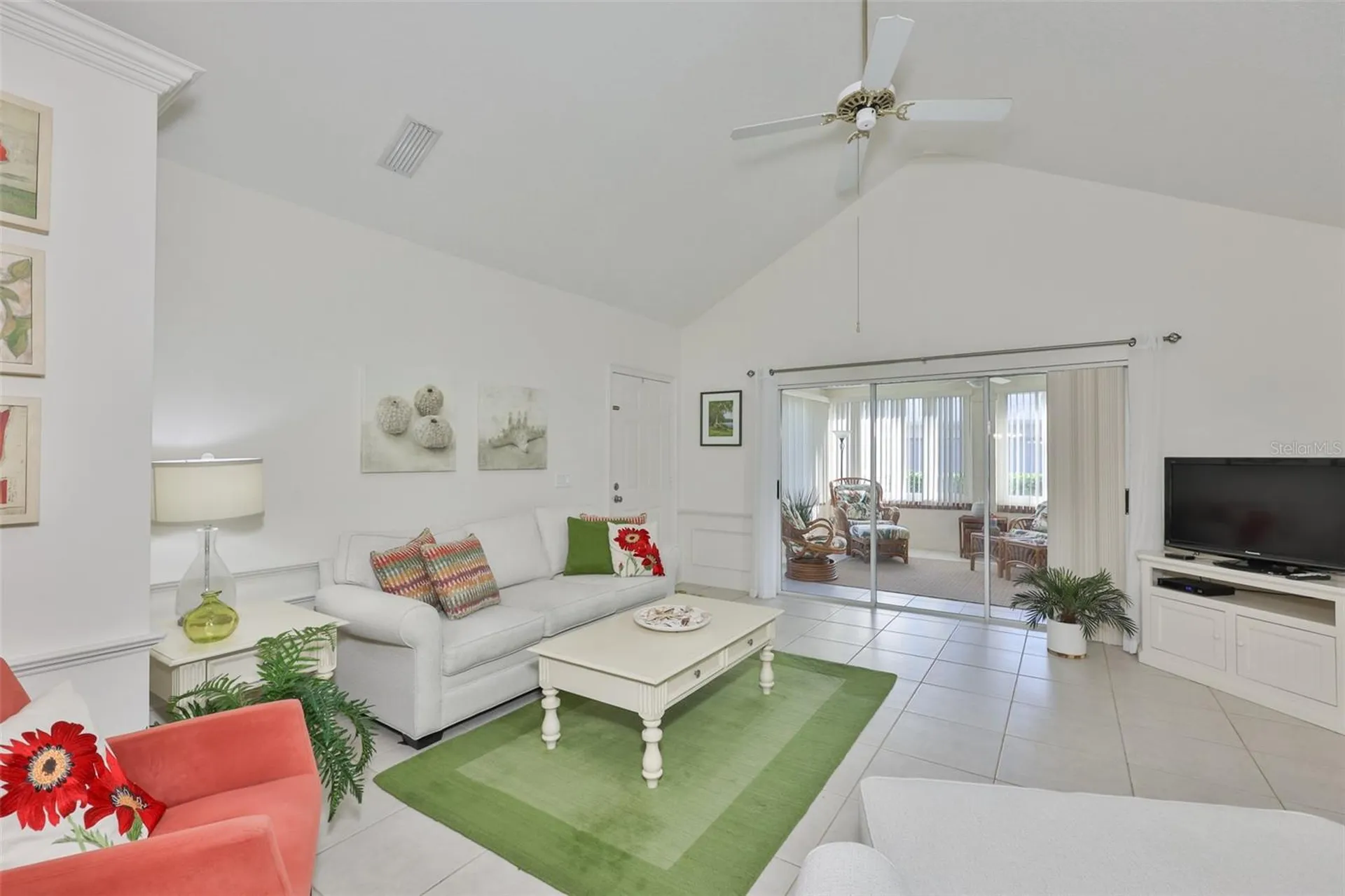 1115 Golfview Woods Drive Sun City Center FL 33573