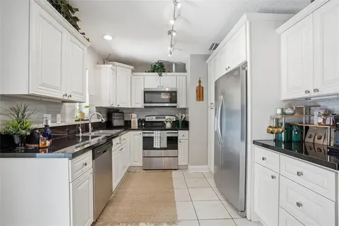 5211 Glenwood Avenue Jacksonville FL 32205