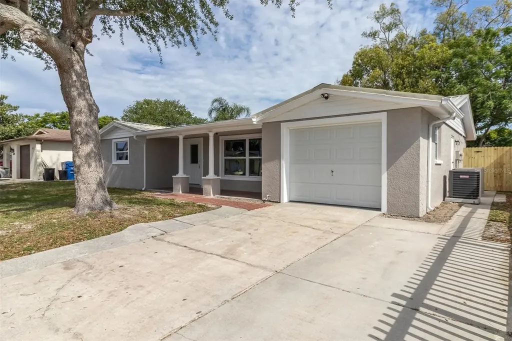 6111 11th Avenue New Port Richey FL 34653