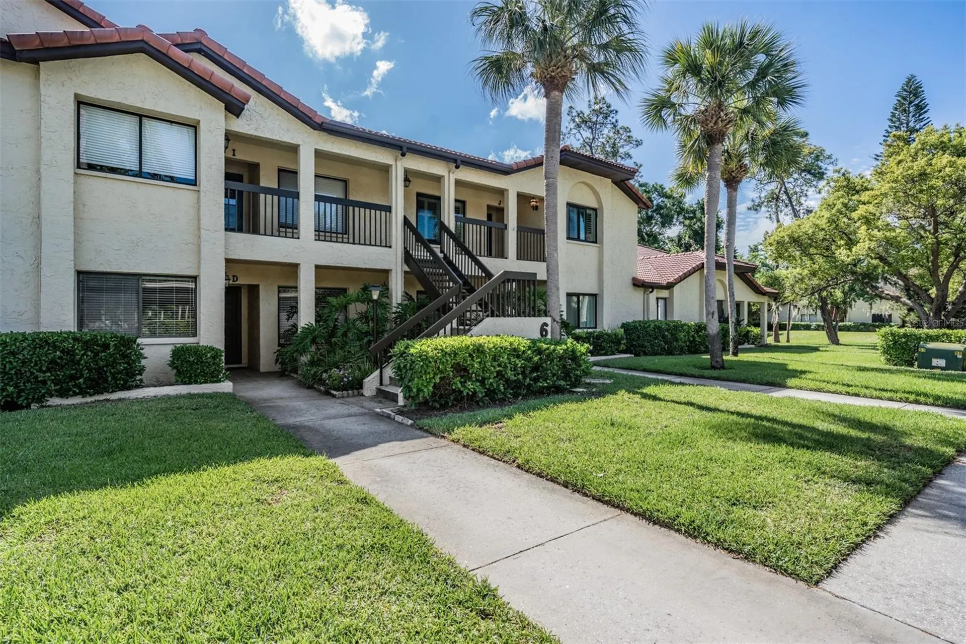 1801 E Lake Road Palm Harbor FL 34685