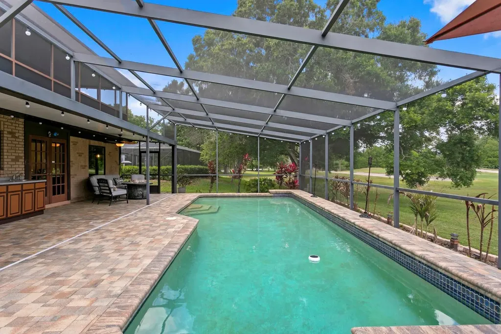 16701 E Course Drive Tampa FL 33624