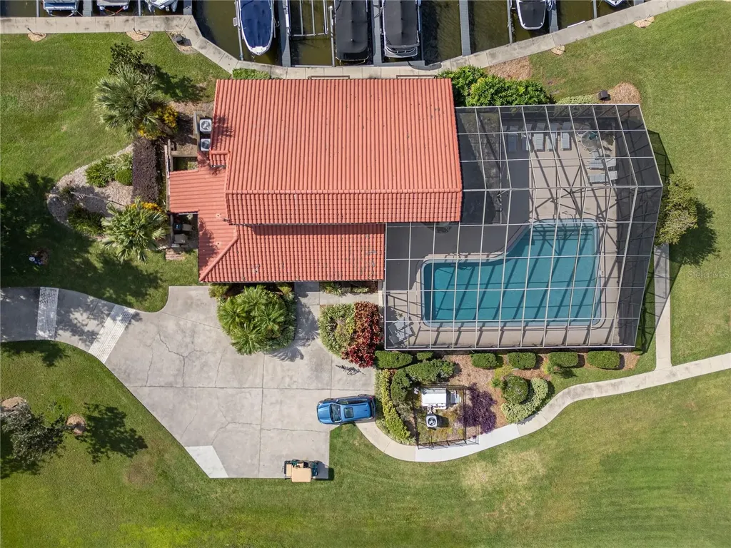 109 Waterwood Drive Yalaha FL 34797
