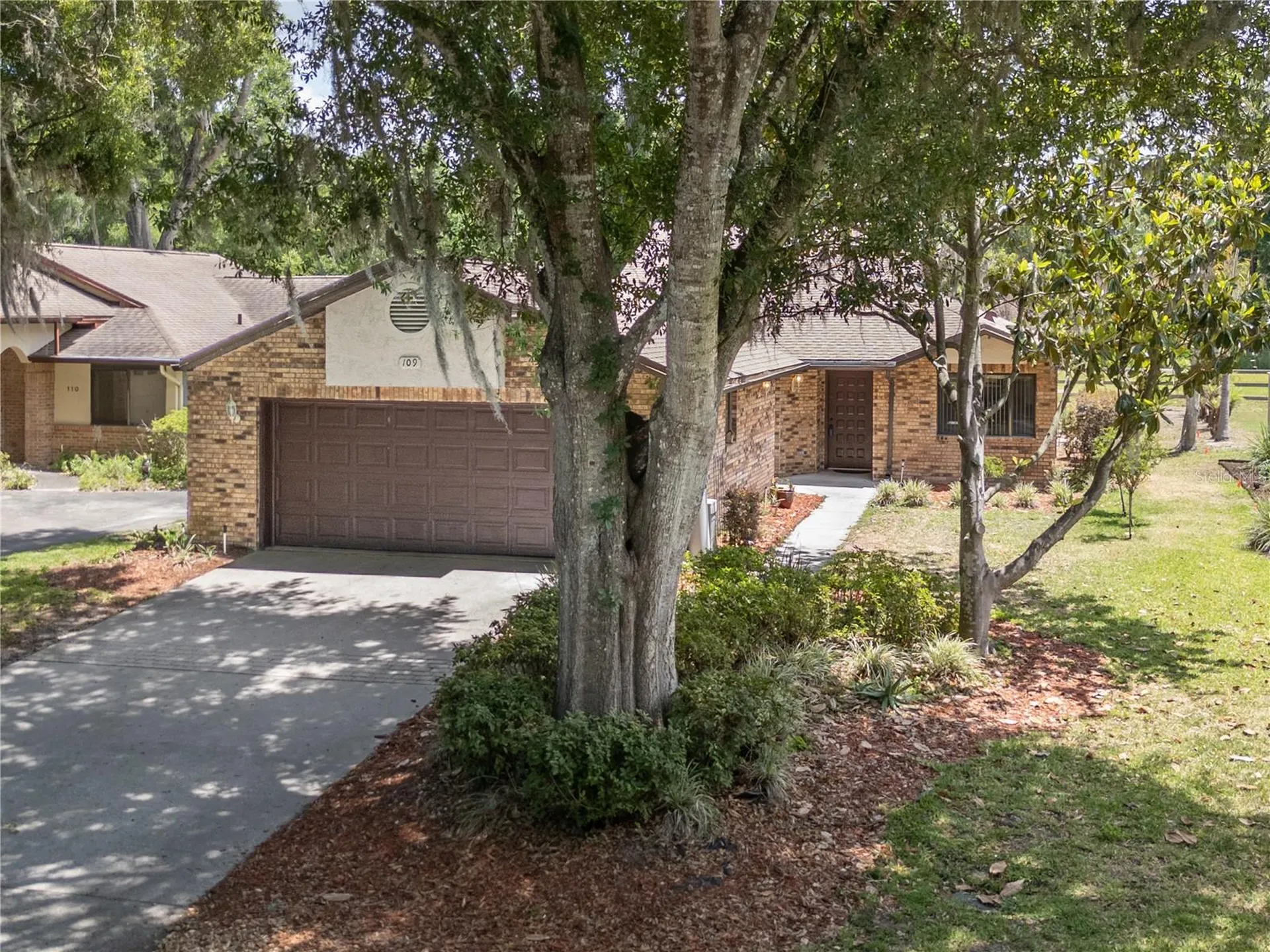 109 Waterwood Drive Yalaha FL 34797