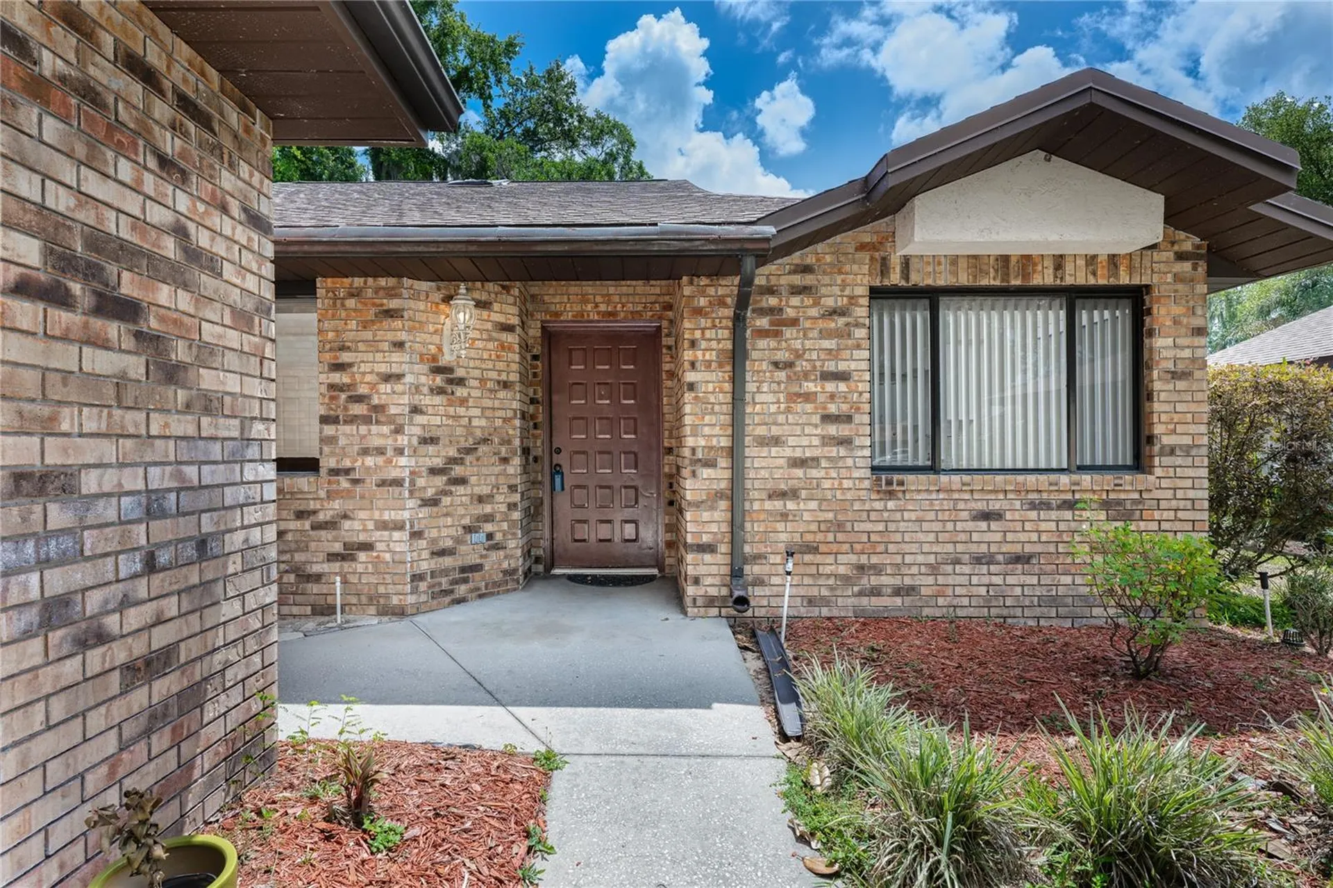 109 Waterwood Drive Yalaha FL 34797