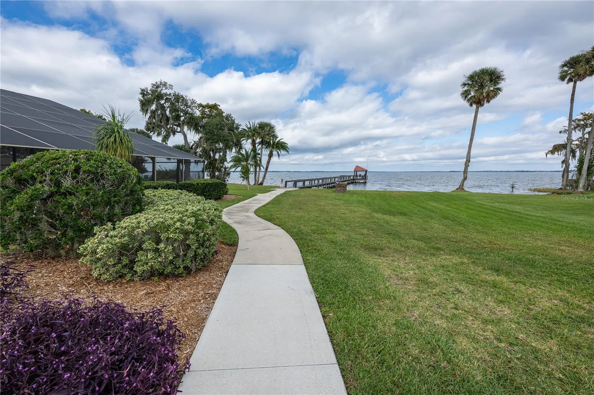 109 Waterwood Drive Yalaha FL 34797