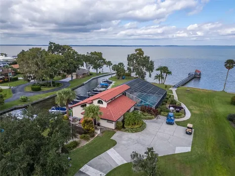 109 Waterwood Drive Yalaha FL 34797
