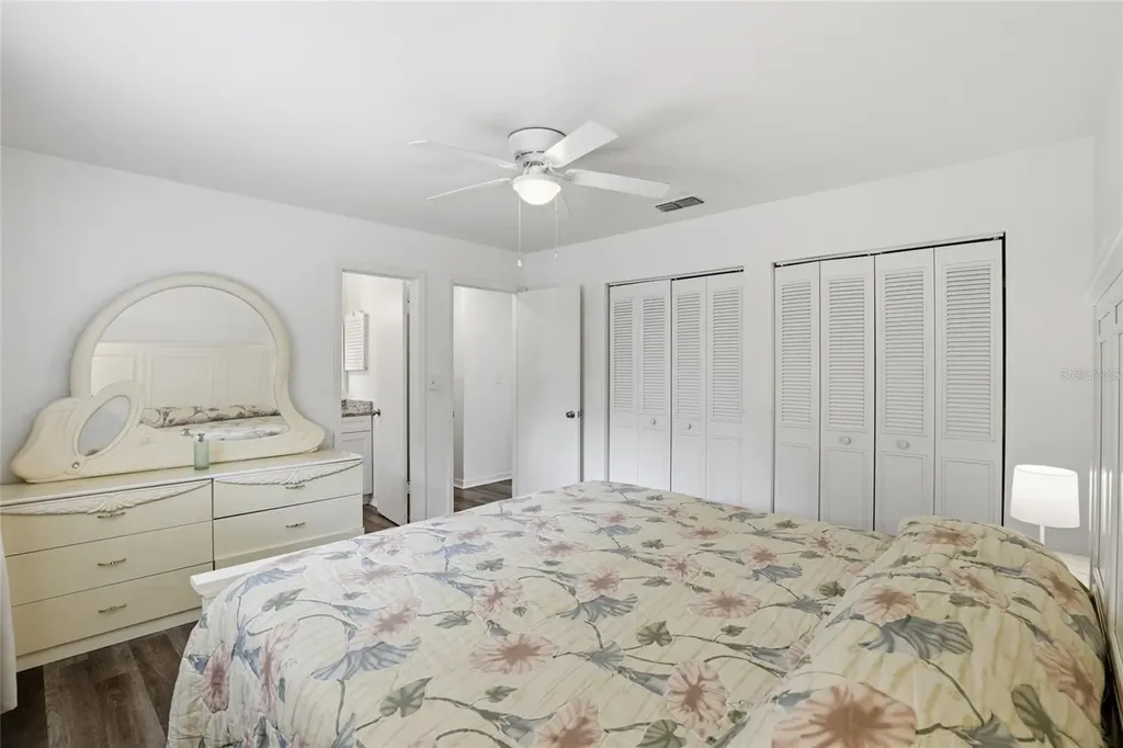 2245 NW 37th Place Gainesville FL 32605