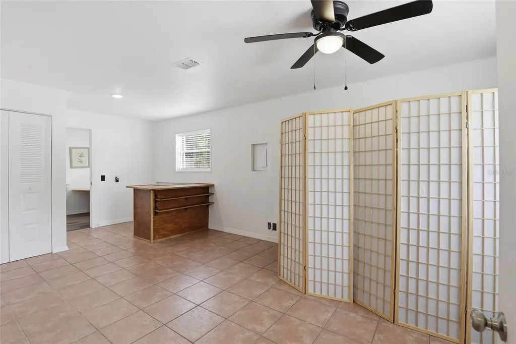 2245 NW 37th Place Gainesville FL 32605