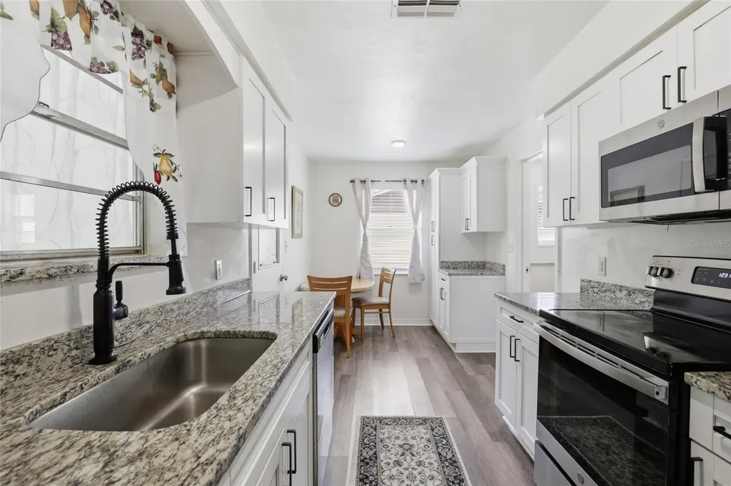 2245 NW 37th Place Gainesville FL 32605