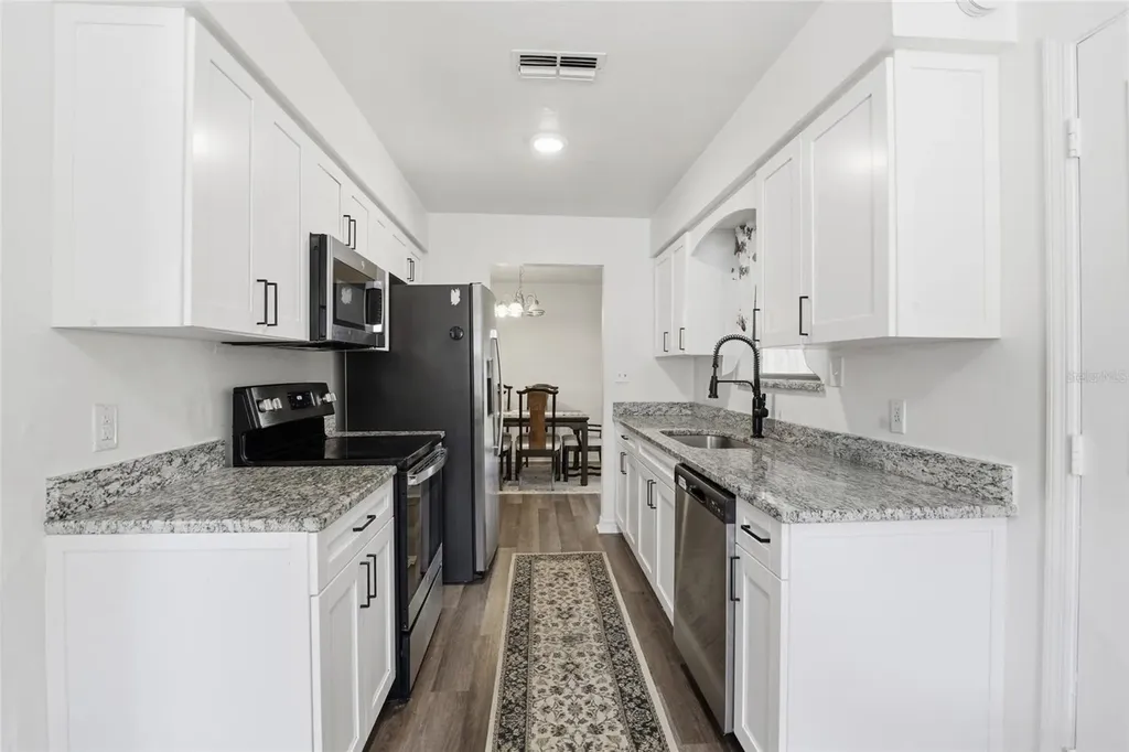 2245 NW 37th Place Gainesville FL 32605