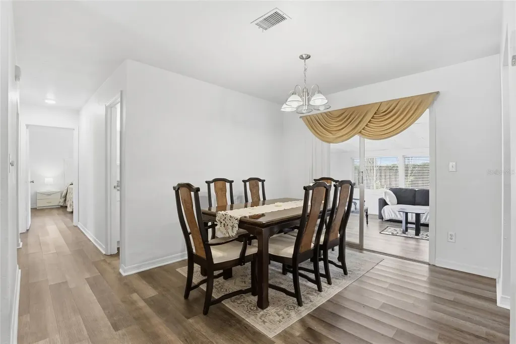 2245 NW 37th Place Gainesville FL 32605