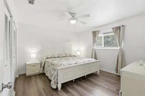 2245 NW 37th Place Gainesville FL 32605