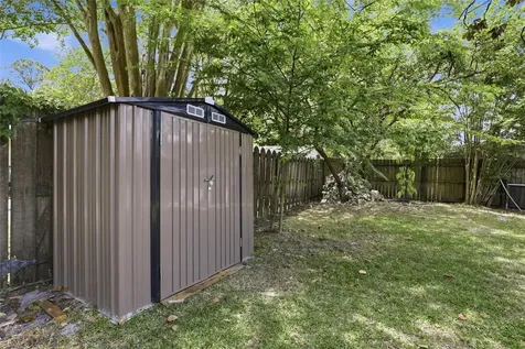2245 NW 37th Place Gainesville FL 32605