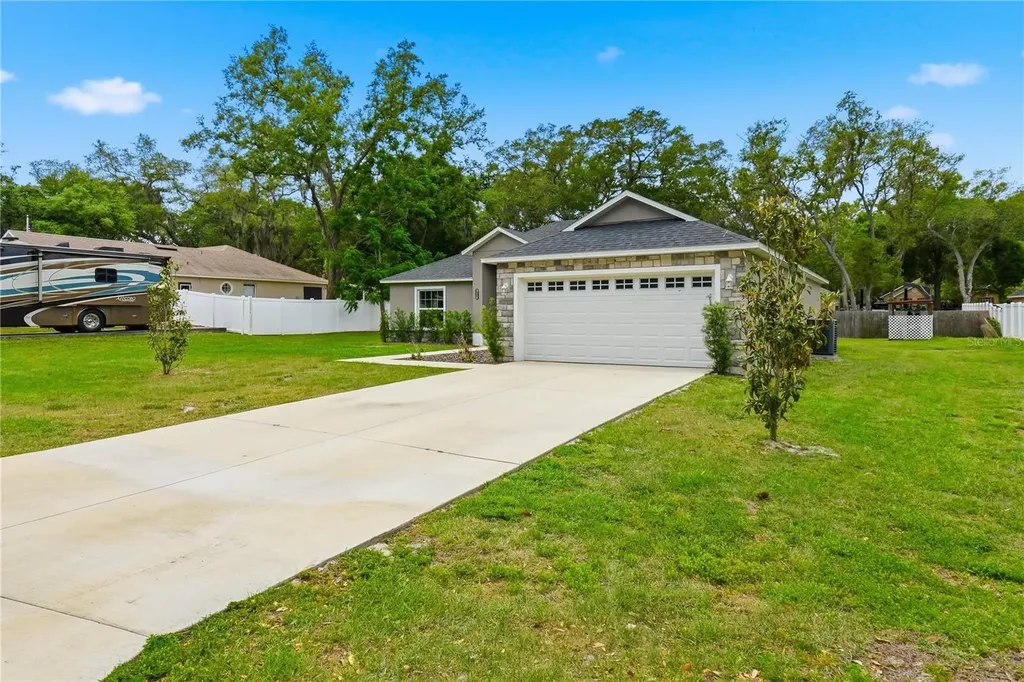 18175 Church Street Groveland FL 34736