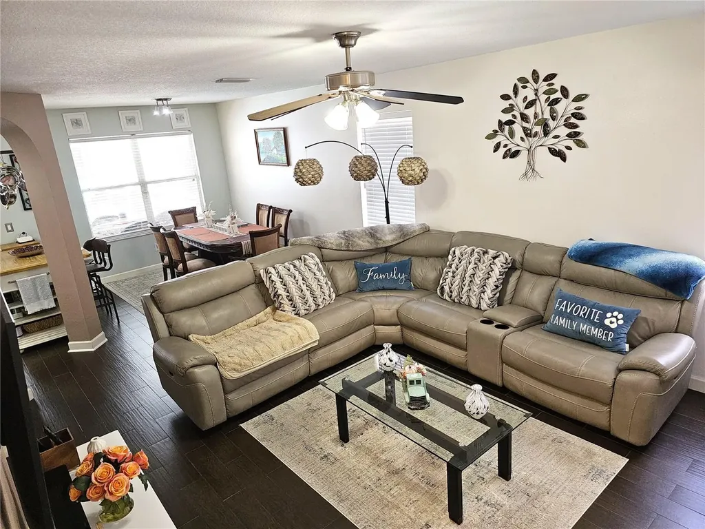1613 Mosaic Forest Drive Seffner FL 33584