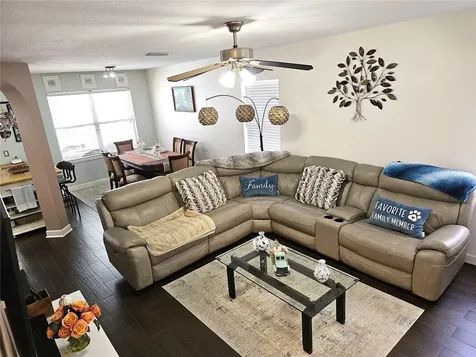 1613 Mosaic Forest Drive Seffner FL 33584