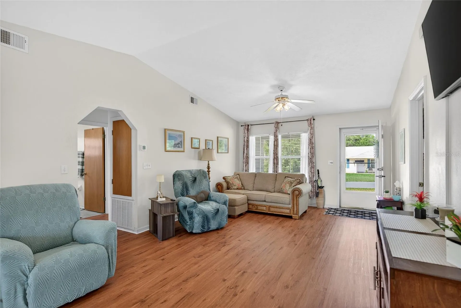 42 Larch Radial Ocala FL 34480