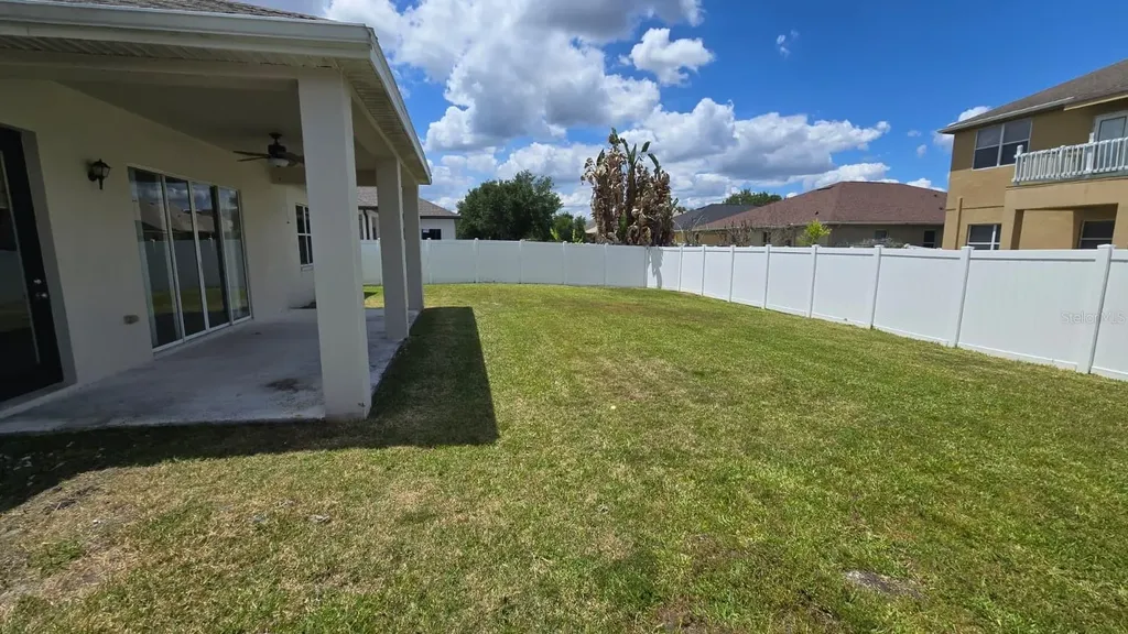 20018 Oakflower Avenue Tampa FL 33647